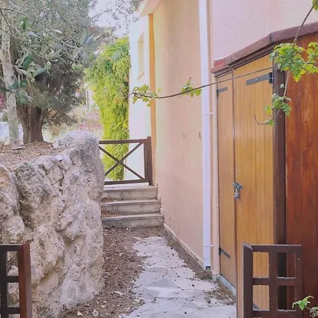 Ferienhaus Vikla House *