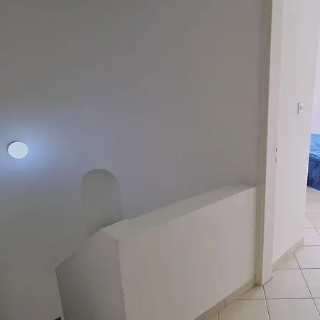 Vikla House * Tsadha